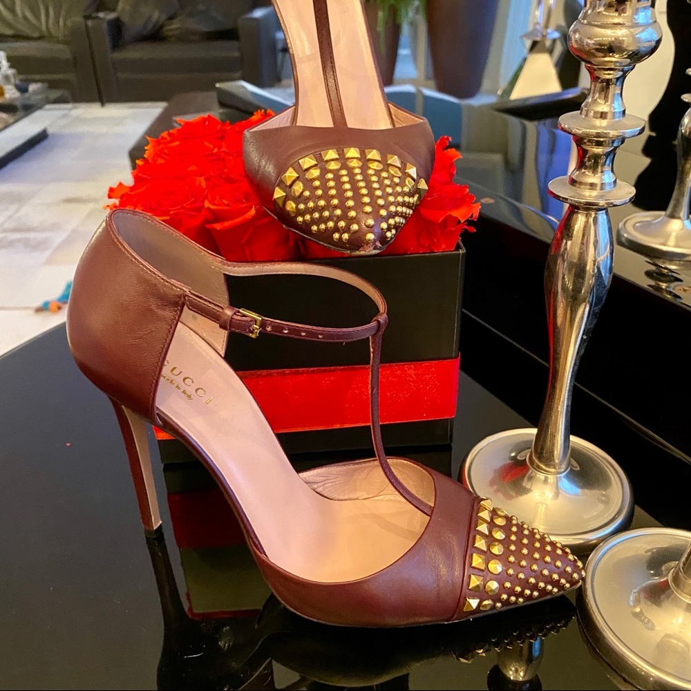 🎉HP🎉 AUTH GUCCI COLINE STUDDED T-STRAP PUMP - Picture 6 of 16